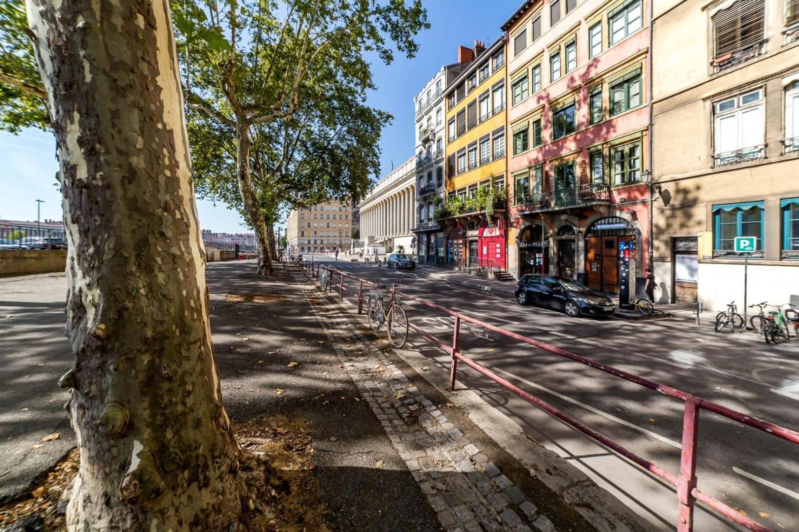 High-End Apartment Overlooking The Quays Ail Lyon Dış mekan fotoğraf
